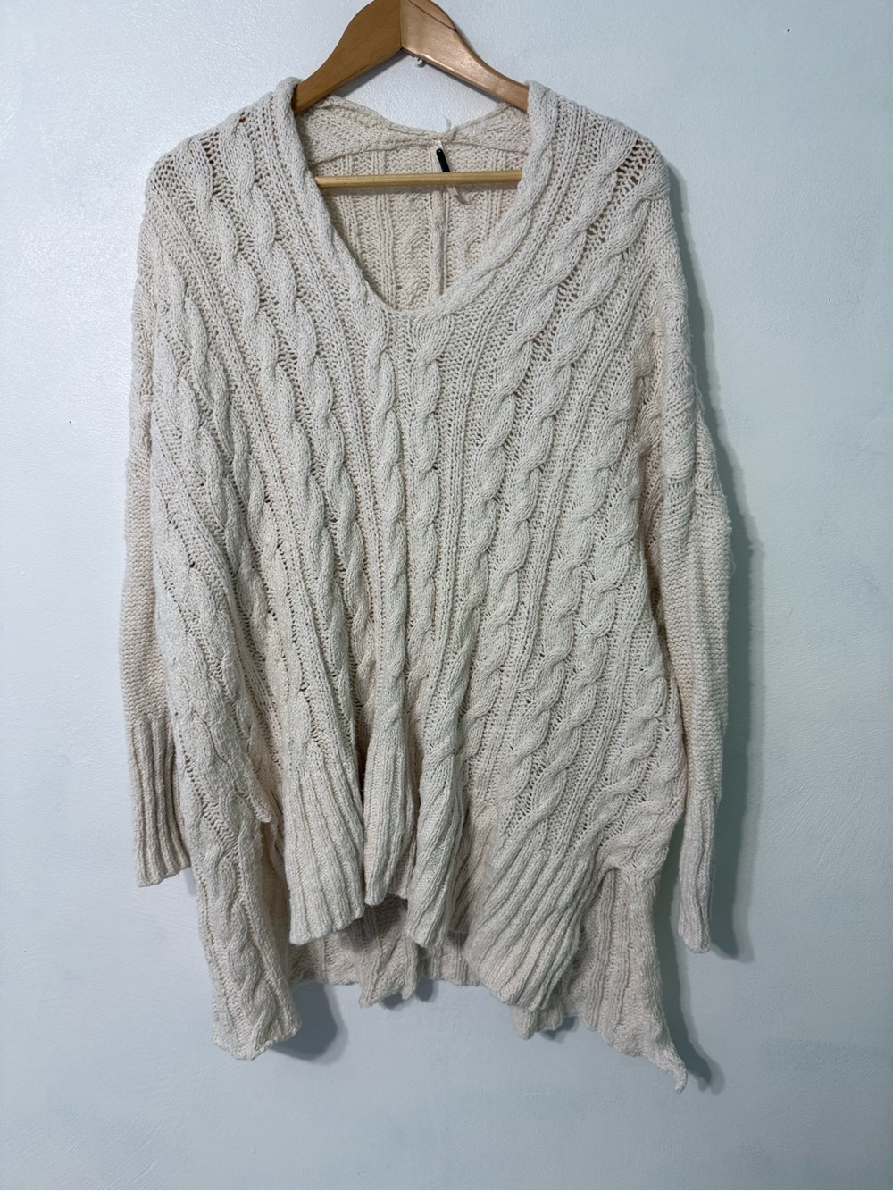 Free People Easy Cable V-Neck Sweater Ivory see tag - Picture 2 of 10